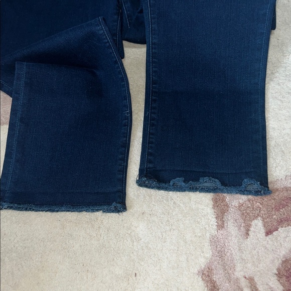 NEW NYDJ Midnight Blue Cropped Ankle Jeans - Picture 4 of 7
